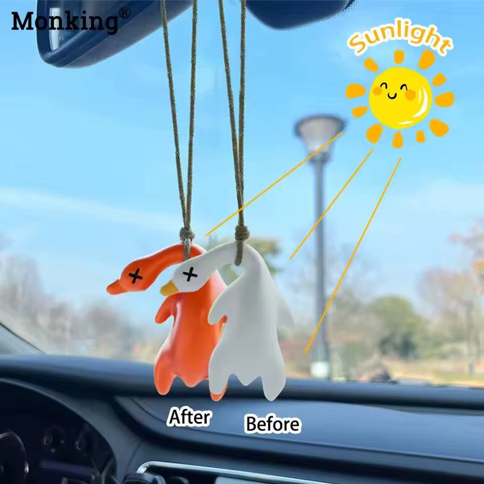 🦆☀️ Color-Changing Roast Duck Pendant